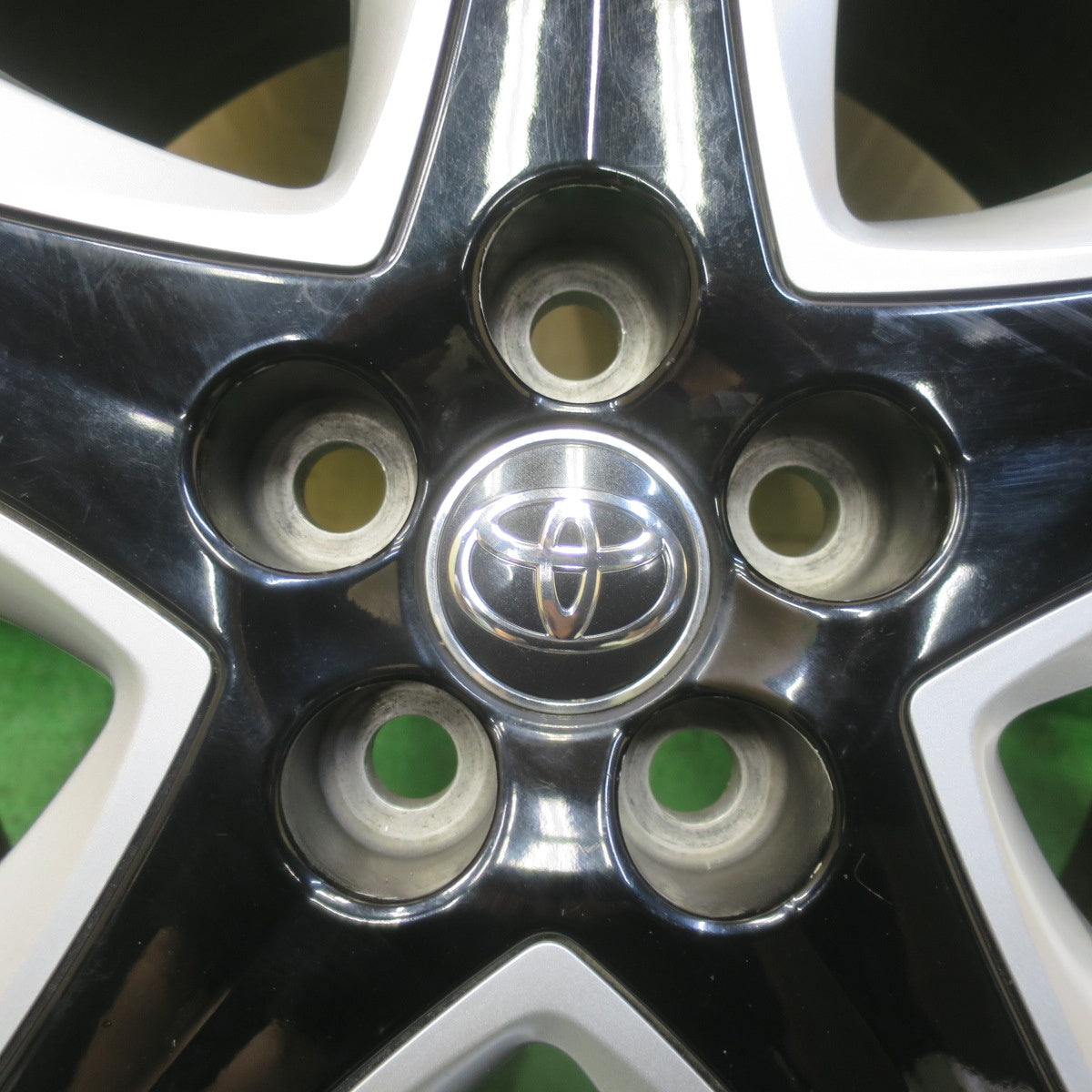 4本価格◎トヨタ 50系 プリウス ツーリング 純正 215/45R17 スタッドレス ミシュラン X-ICE XI3 17インチ PCD100/5H◎6061206イス