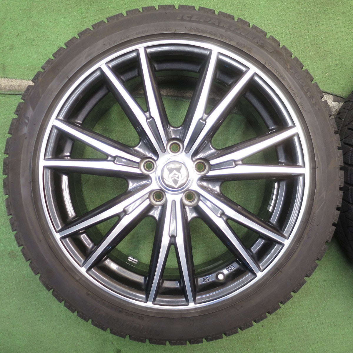 バリ溝！22年！キレイ！9分★86 BRZ 等 215/45R17 スタッドレス ブリヂストン アイスパートナー2 RiZLEY ライツレー 17インチ PCD100/5H★5072704NJス