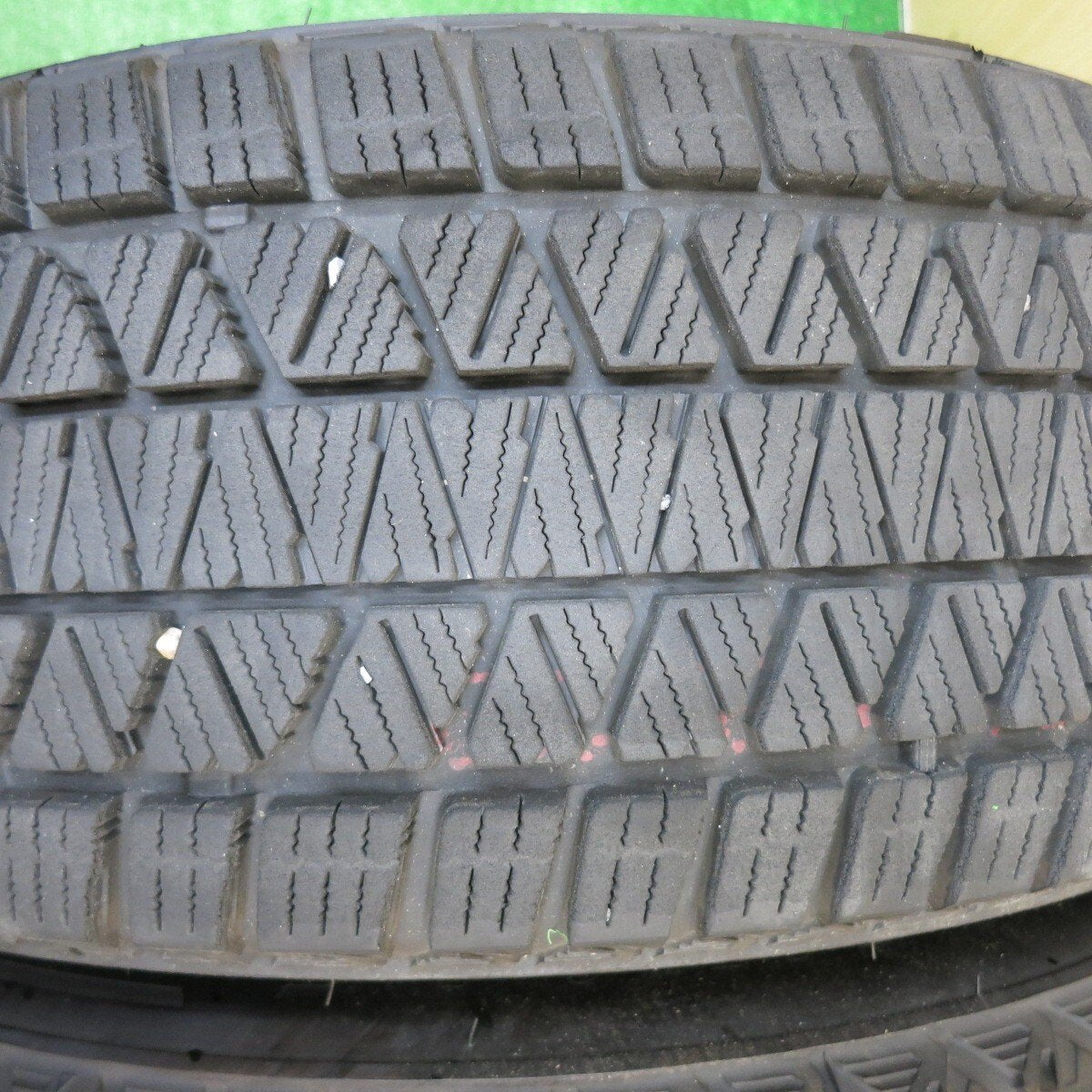 バリ溝！22年！キレイ！8.5分★スタッドレス 225/65R17 ブリヂストン ブリザック DM-V3 SMACK ENKEI AME スマック エンケイ 17インチ PCD114.3/5H★5040501TNス