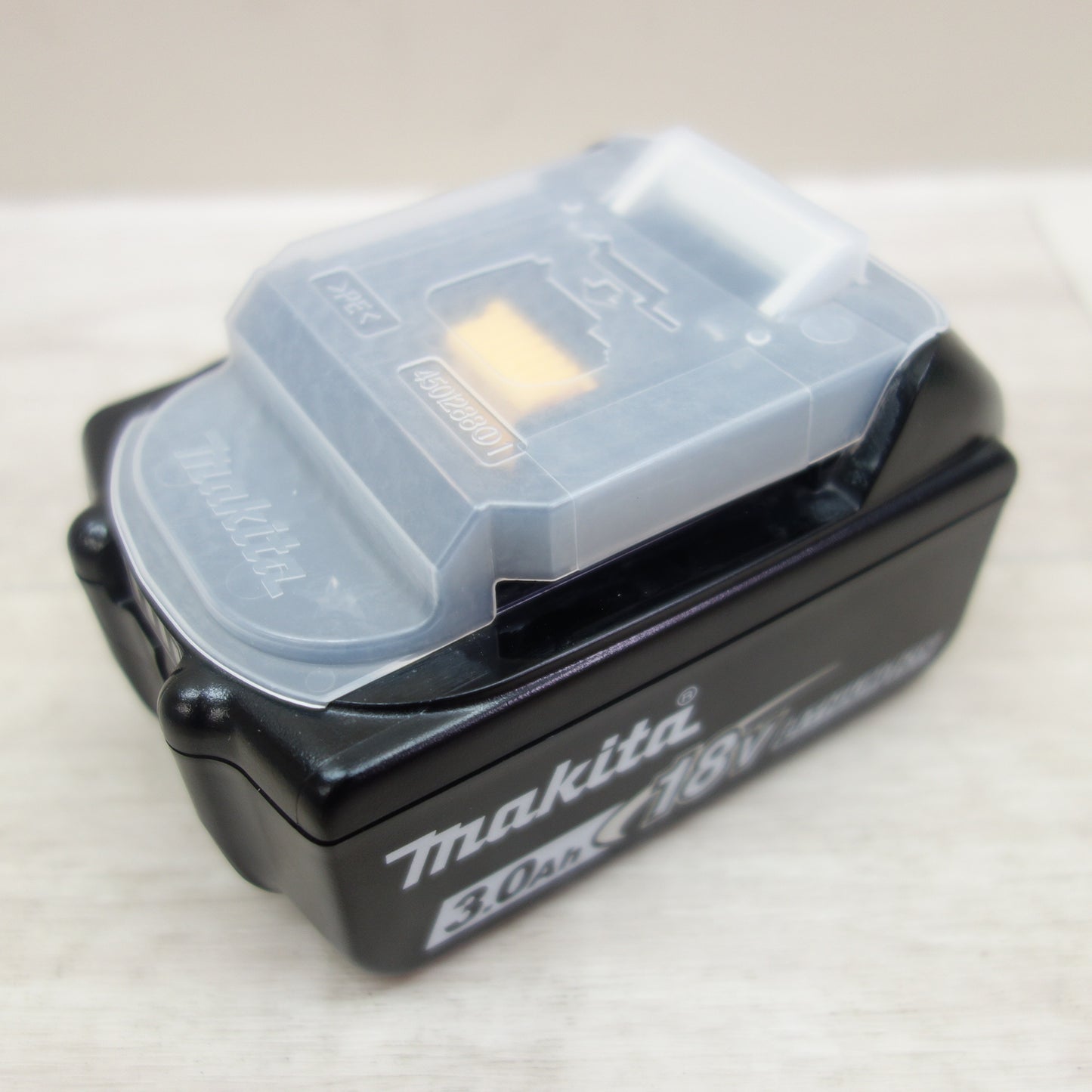 [送料無料] キレイ☆マキタ Li-ion リチウム イオン バッテリー BL1830B 3.0Ah 18V 電動 工具 makita マルノコ ハンマードリル 等☆