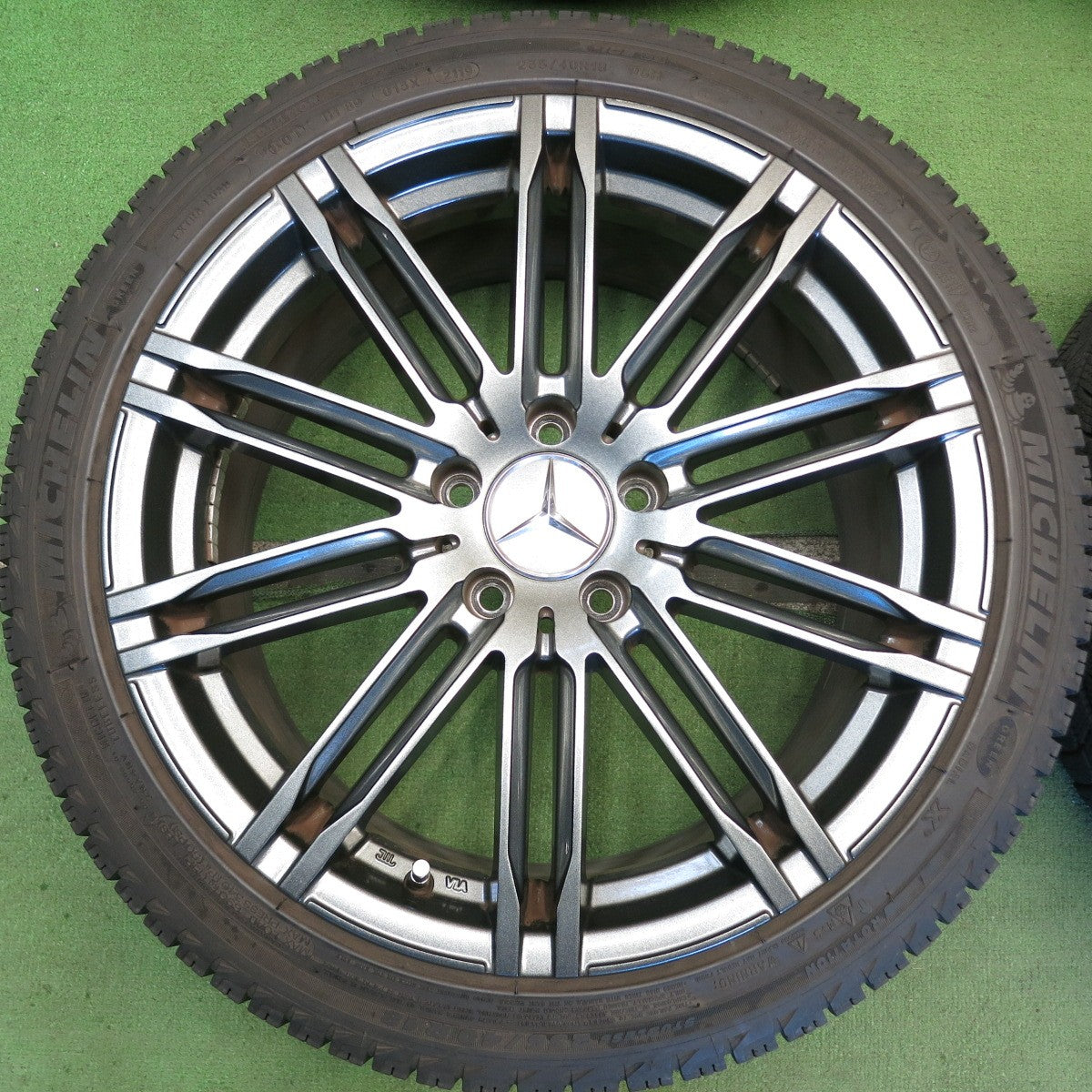 4本価格◎ベンツ 等 235/40R18 スタッドレス ミシュラン X-ICE XI3 社外 アルミ 18インチ PCD112/5H◎6081405HAス