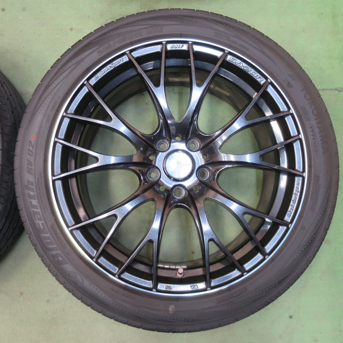 バリ溝！キレイ！9.5分★WedsSport SA-20R AMF 245/45R19 ヨコハマ ブルーアース RV-02 ウェッズスポーツ 19インチ PCD114.3/5H★6051608イノ
