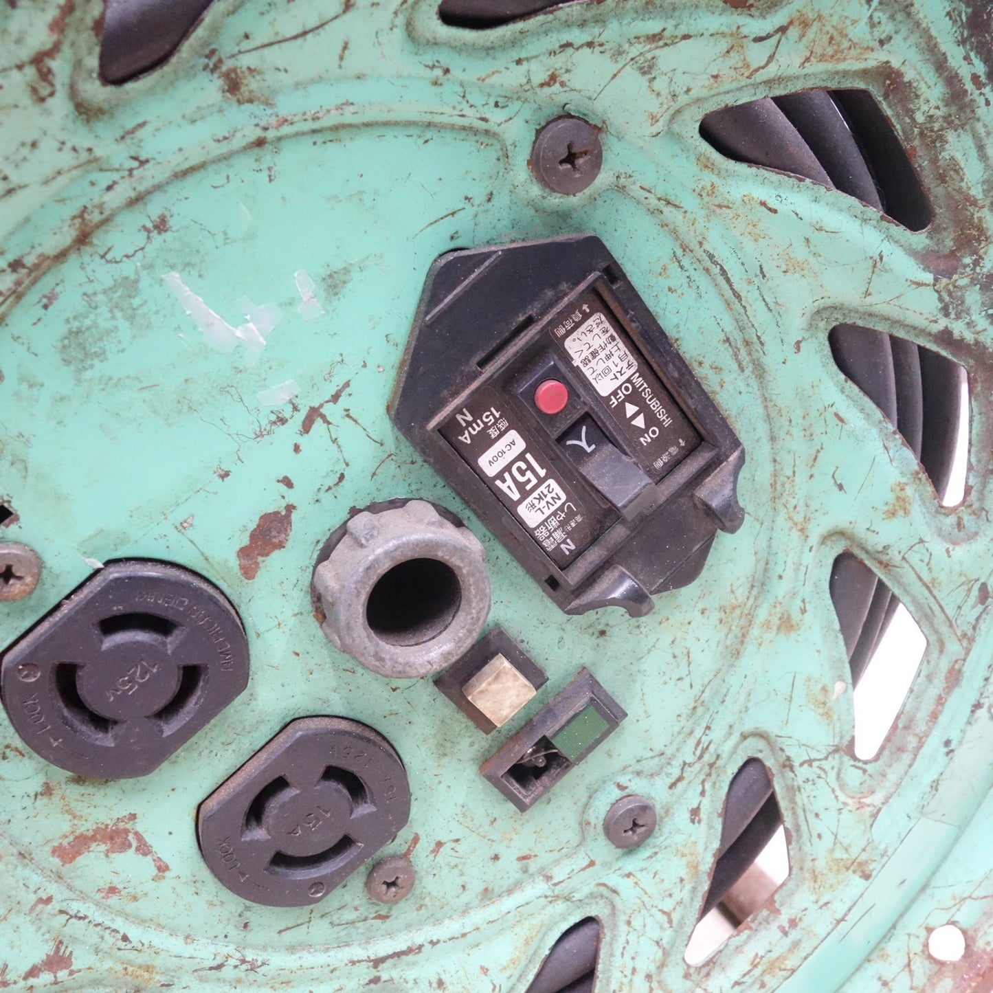 [送料無料] ◆日動 びっくリール 30m RND-EK30SL コードリール 電工 ドラム 屋内型 温度センサー付 ブレーカー付 ロック 引掛 式 緑 グリーン 100V①◆