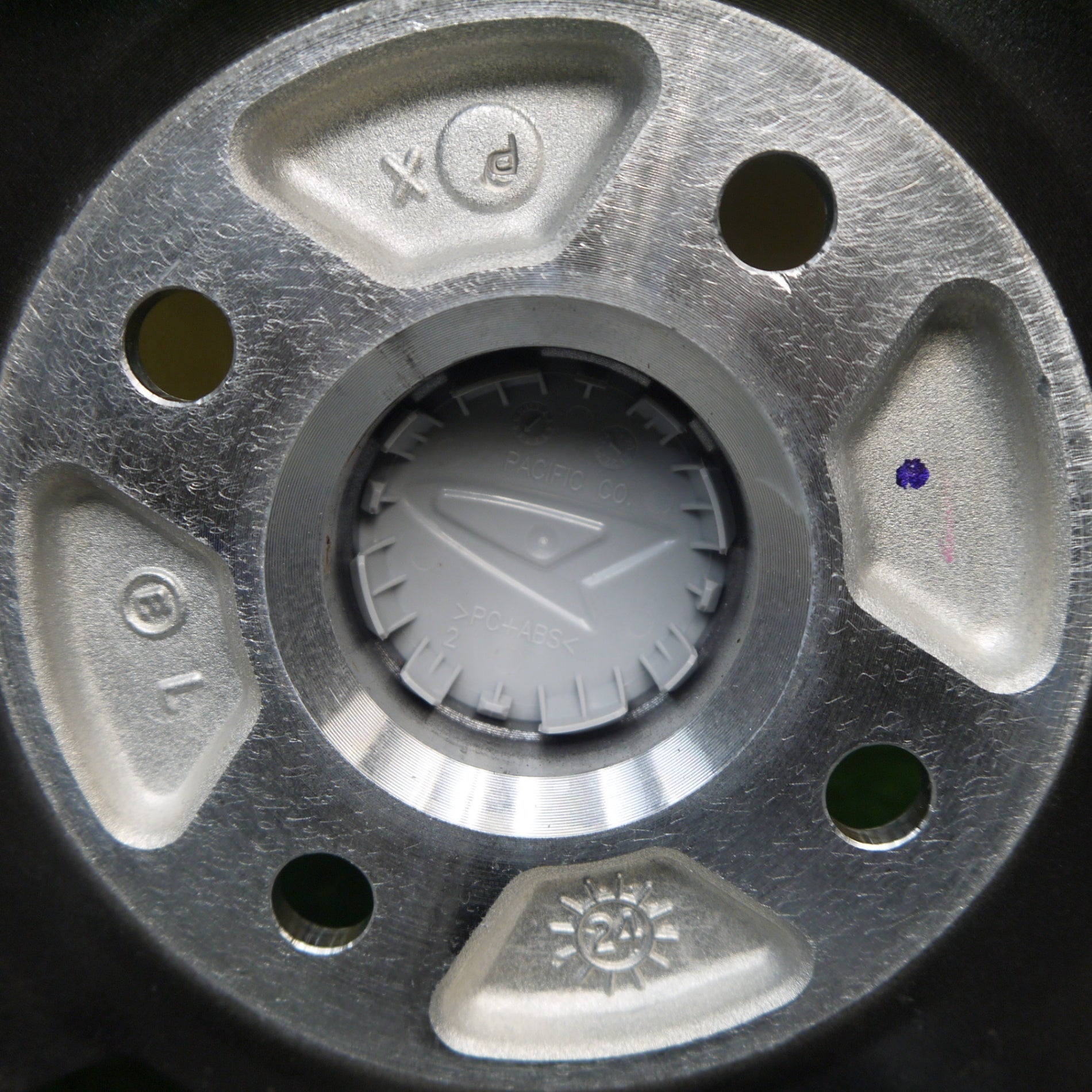 新車外し！1本☆ダイハツ タント ファンクロス 純正 ホイール 15インチ