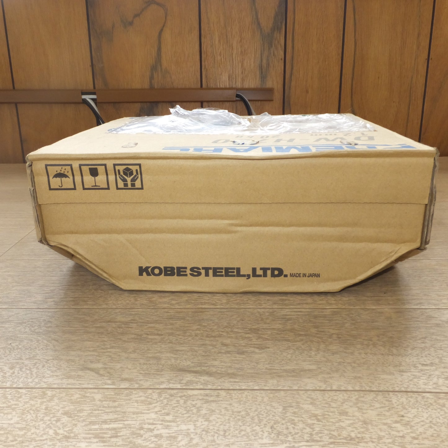 [送料無料] 未使用★神戸製鋼所 コベルコ KOBELCO PREMIARC 硬化肉盛溶接用フラックス入りワイヤ DW-H700 1.2mm 20kg(3)★