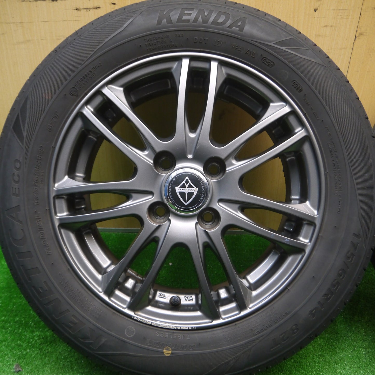 [送料無料] 4本価格！20年★175/65R14 ケンダ KENETICA ECO VELVA weds ヴェルヴァ 14インチ PCD100/4H★4102102Hノ