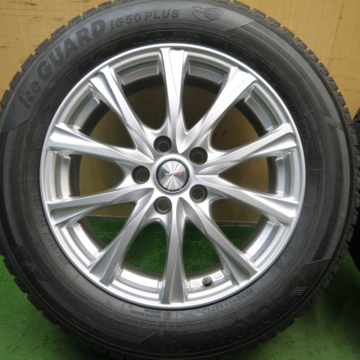 バリ溝！キレイ！9分★スタッドレス 225/60R17 ヨコハマ アイスガード iG50 プラス JOKER ジョーカー 17インチ PCD114.3/5H★5082005Hス