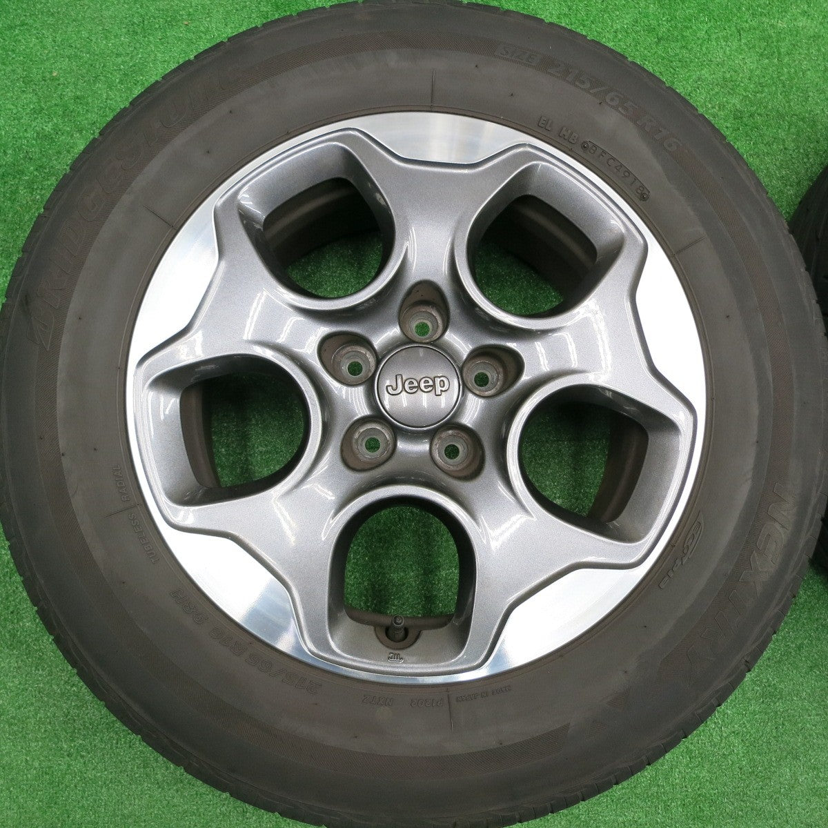 [送料無料] バリ溝！キレイ！8.5分★JEEP ジープ レネゲード 純正 215/65R16 ブリヂストン ネクストリー エコピア 16インチ PCD110/5H★4091403HAノ