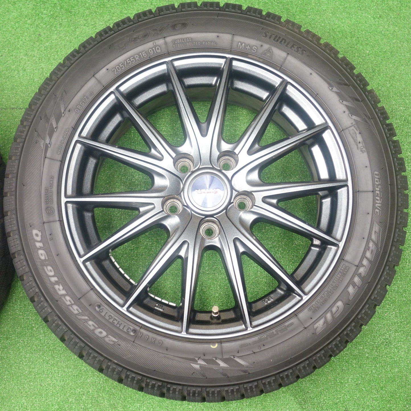 バリ溝！キレイ！9.5分★スタッドレス 205/55R16 トーヨー オブザーブ ガリット GIZ VELVA SPORTZ ヴェルヴァ 16インチ PCD114.3/5H★6011002KTス