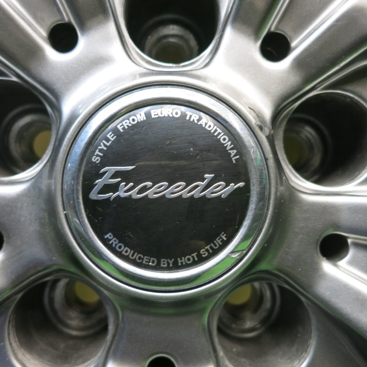 バリ溝！9.5分以上★スタッドレス 205/65R16 グッドイヤー アイスナビ7 Exceeder エクシーダー 16インチ PCD114.3/5H★5122803HAス