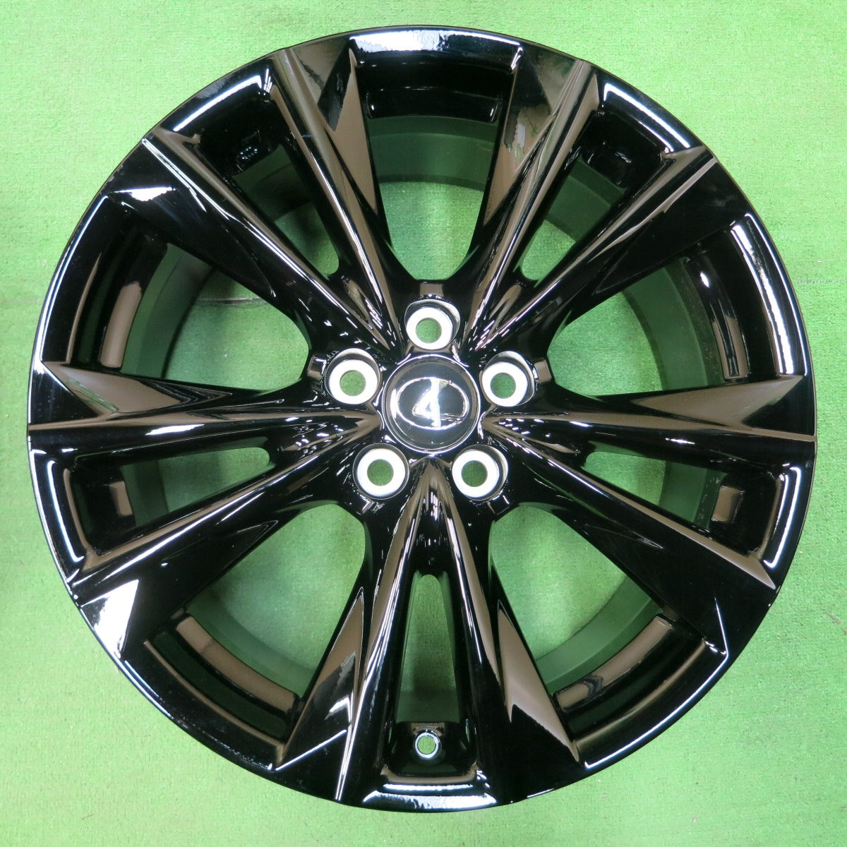 *送料無料* 空気圧センサー付！新車外し★レクサス ES300h Fスポーツ 純正 ホイール 19インチ 19×8J PCD114.3/5H★4040613イホ
