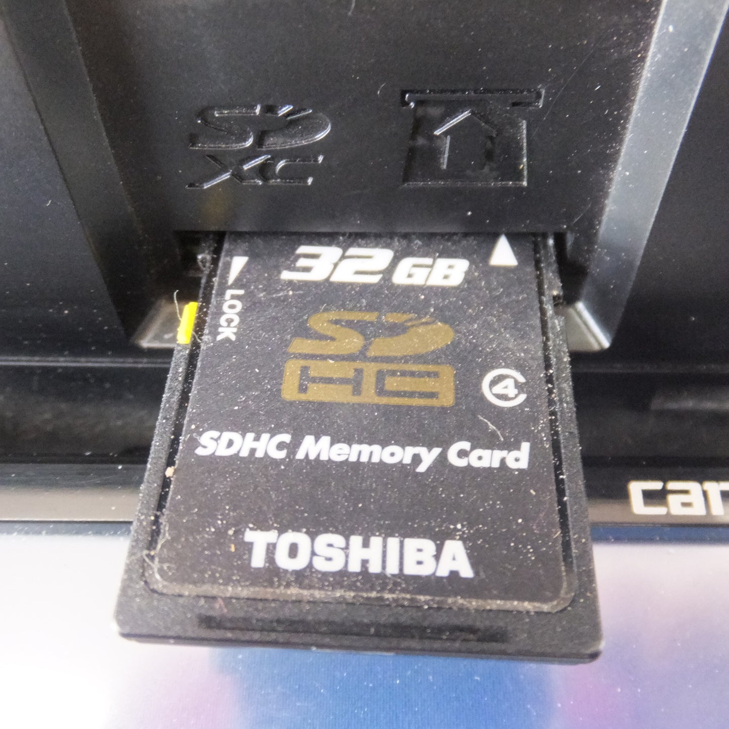 [送料無料] ★カロッツェリア carrozzeria AV一体型メモリーナビゲーション 楽ナビ AVIC-RZ300(10)★