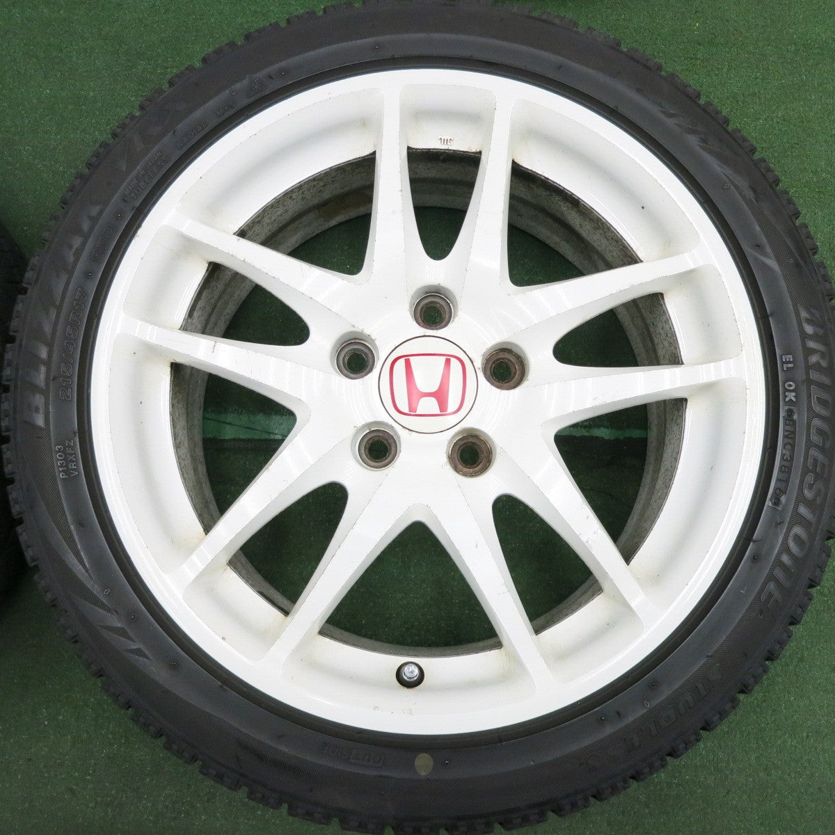 *送料無料* バリ溝！9分★ホンダ DC5 インテグラ タイプR 純正 215/45R17 スタッドレス ブリヂストン ブリザック VRX PCD114.3/5H★4032408HAス