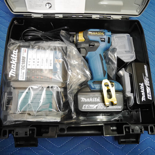 [送料無料] 未使用！バッテリー2個☆マキタ 充電式 インパクトドライバ TD173D GXPB 電動 工具 makita 18V☆
