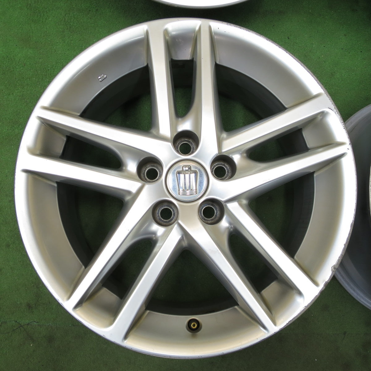 4本価格★トヨタ 200系 クラウン アスリート 純正 ホイール 18インチ 18×8J PCD114.3/5H★6052201NGホ