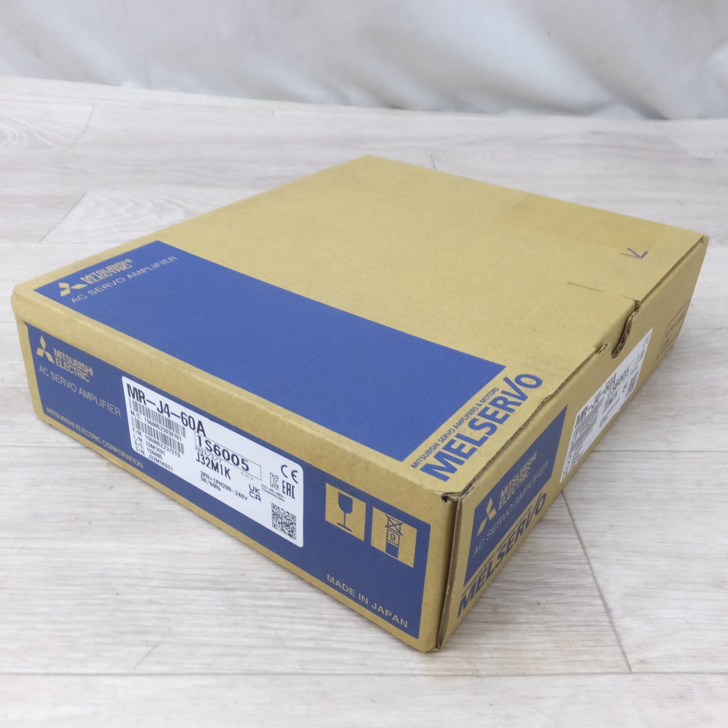 [送料無料] 未使用◆三菱電機 AC サーボ アンプ 汎用 インタフェース MELSERVO-J4 シリーズ MR-J4-60A 三相/単相 AC 200V 2023年製◆