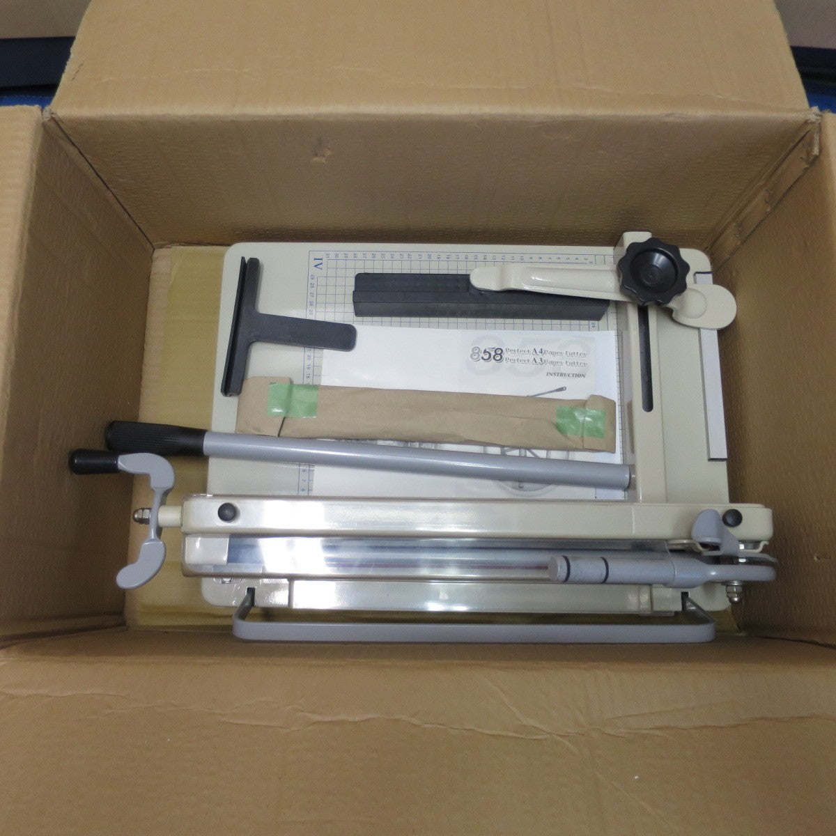 [送料無料] ☆大型 裁断機 YG-LN 858-A4 業務用 裁断機 ペーパーカッター☆