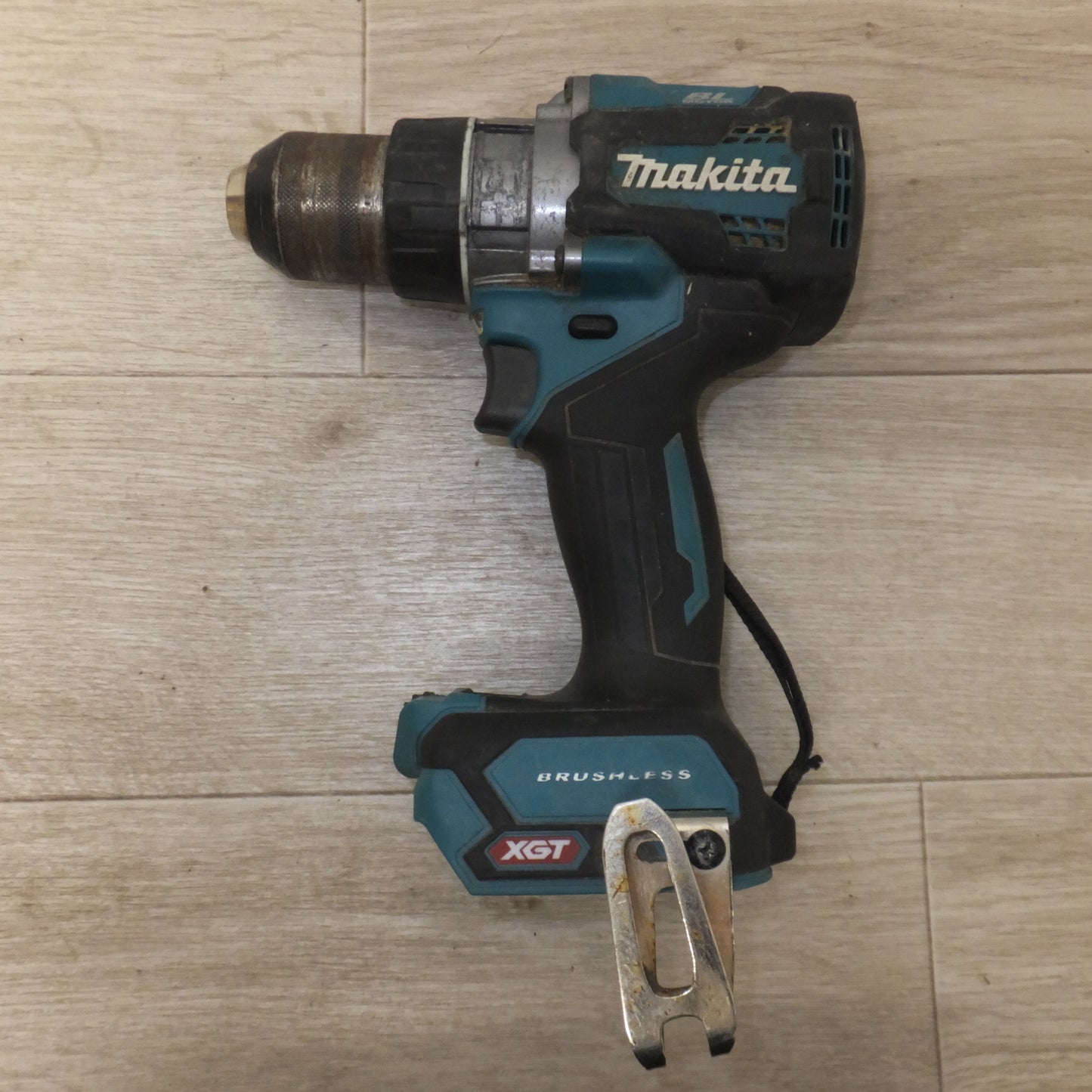 [送料無料] ★マキタ makita 充電式ドライバドリル DF001G 36V-40V(max) 本体のみ★