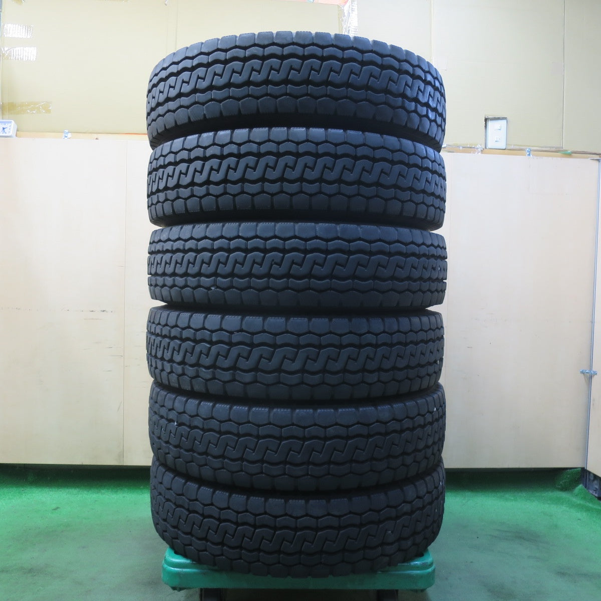 バリ溝！25年！9分！6本★トラック タイヤ 205/85R16 117/115N ブリヂストン エコピア M812 ミックス オールシーズン 16インチ★5102308イスタ