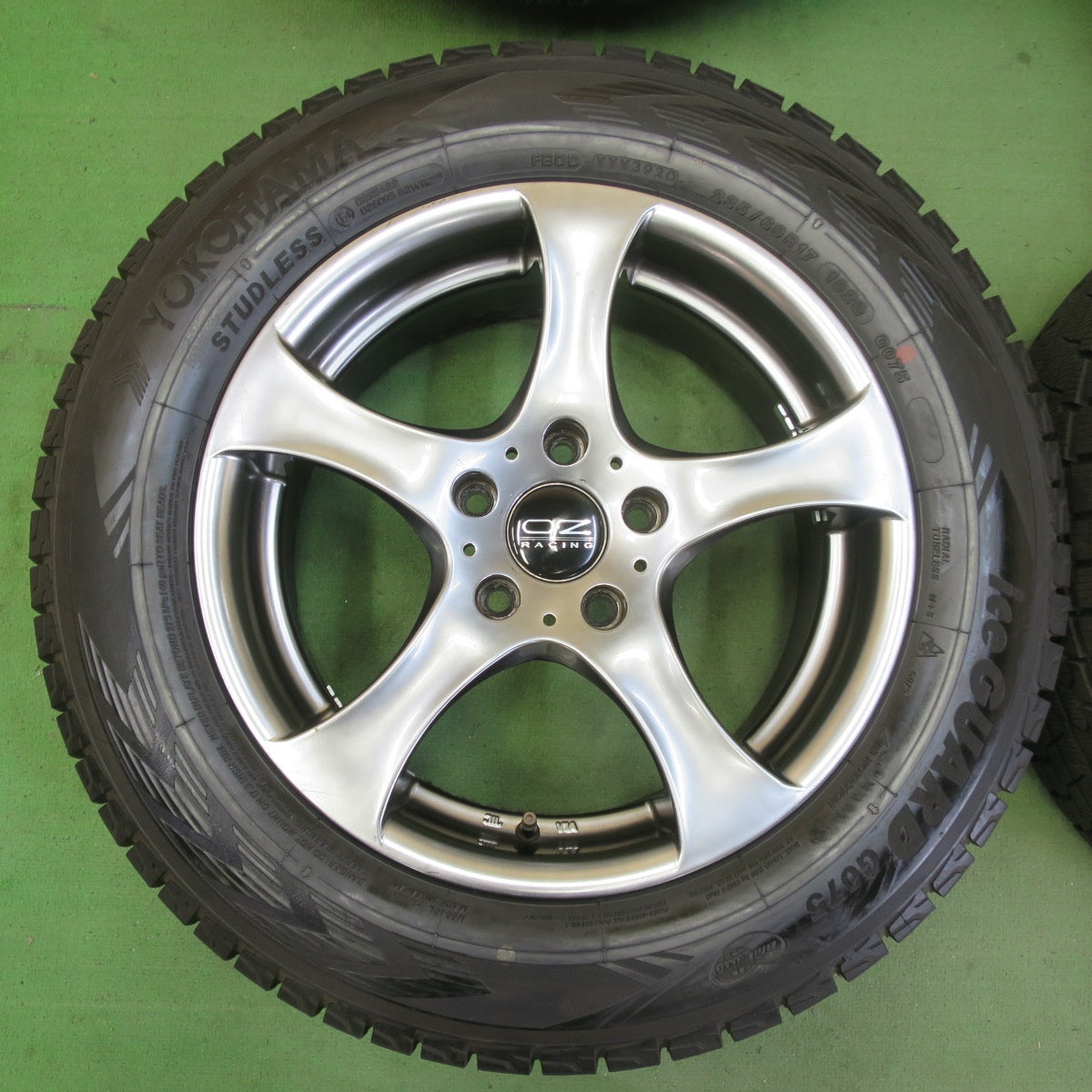 バリ溝！ほぼ10分★BMW 等 EURODESIGN O・Z 235/60R17 スタッドレス ヨコハマ アイスガード G075 17インチ ユーロデザイン PCD120/5H★5052701イス