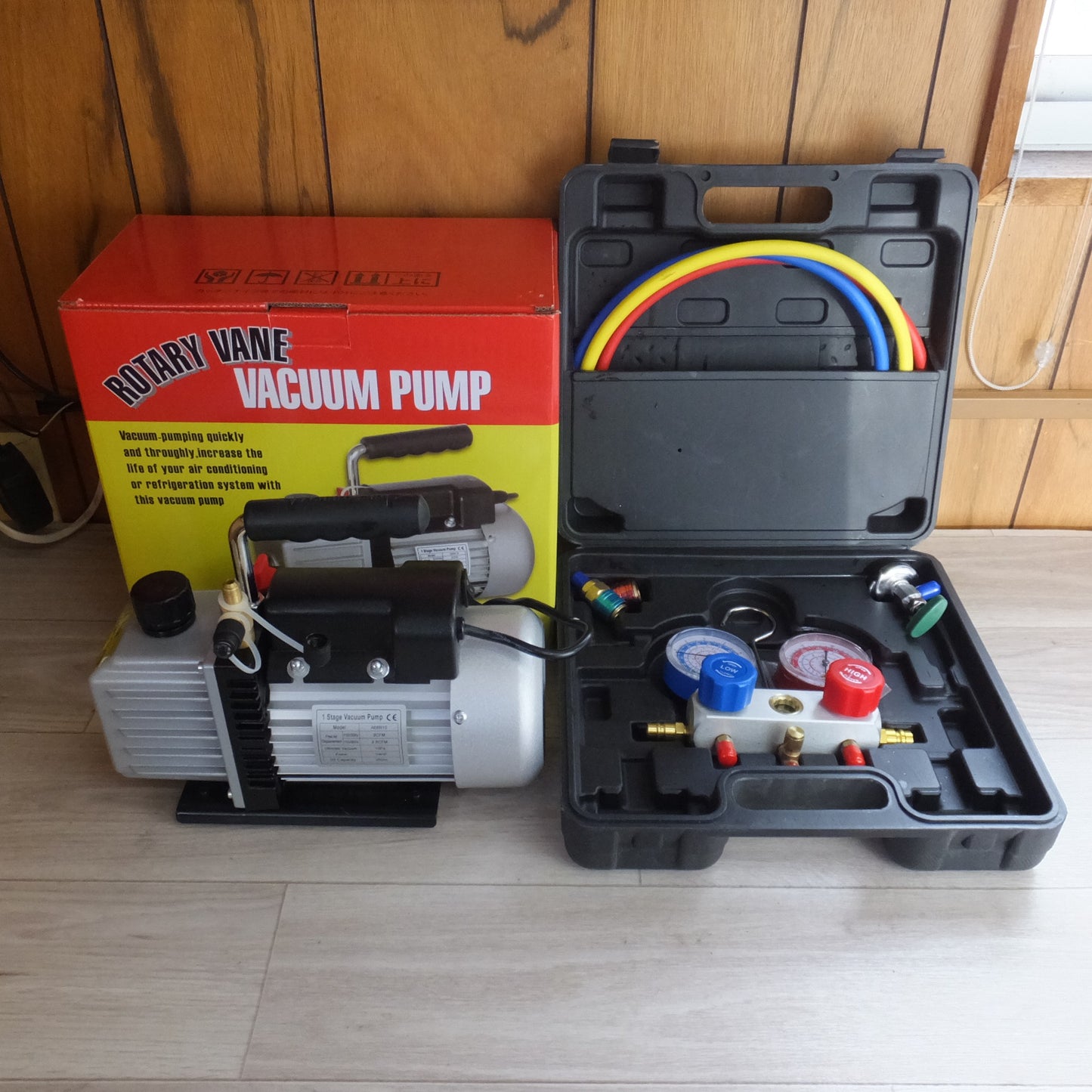 [送料無料] 美品★電動真空ポンプ 1Stage Vacuum Pump A68N10　マニホールドゲージ　セット　メーカー 不明★