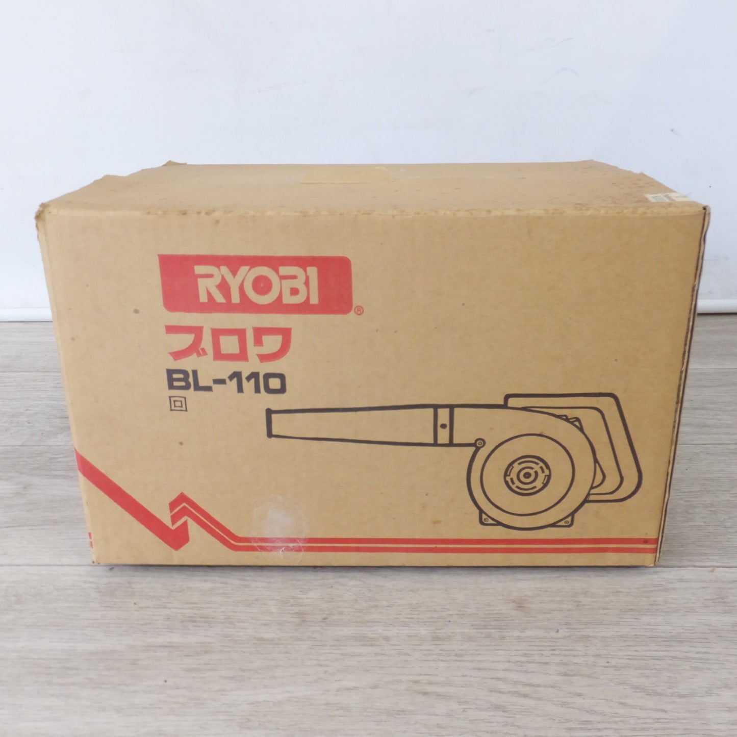 [送料無料] ★リョービ RYOBI ブロワ BL-110　100V 370W 50～60Hz 13000R.P.M. 4.0A 2.3m3/min.★