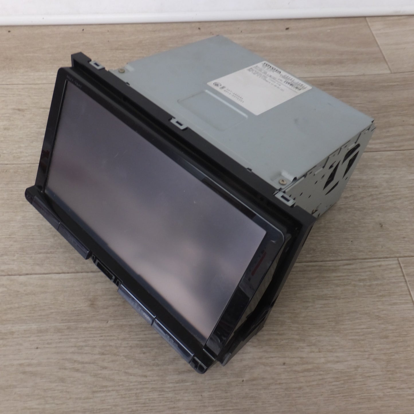 [送料無料] 現状品★富士通テン製 トヨタ 純正 SDナビゲーション NSZT-Y64T 08545-00W11(22)★