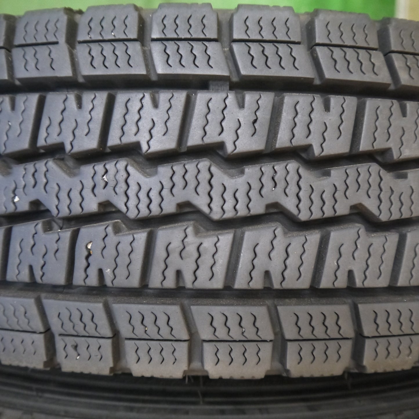 バリ溝！22年！9.5分◎スタッドレス 155/80R14 88/86N ダンロップ ウインターマックス SV01 タイヤ 14インチ サクシード プロボックス 等◎6090102Hスタ