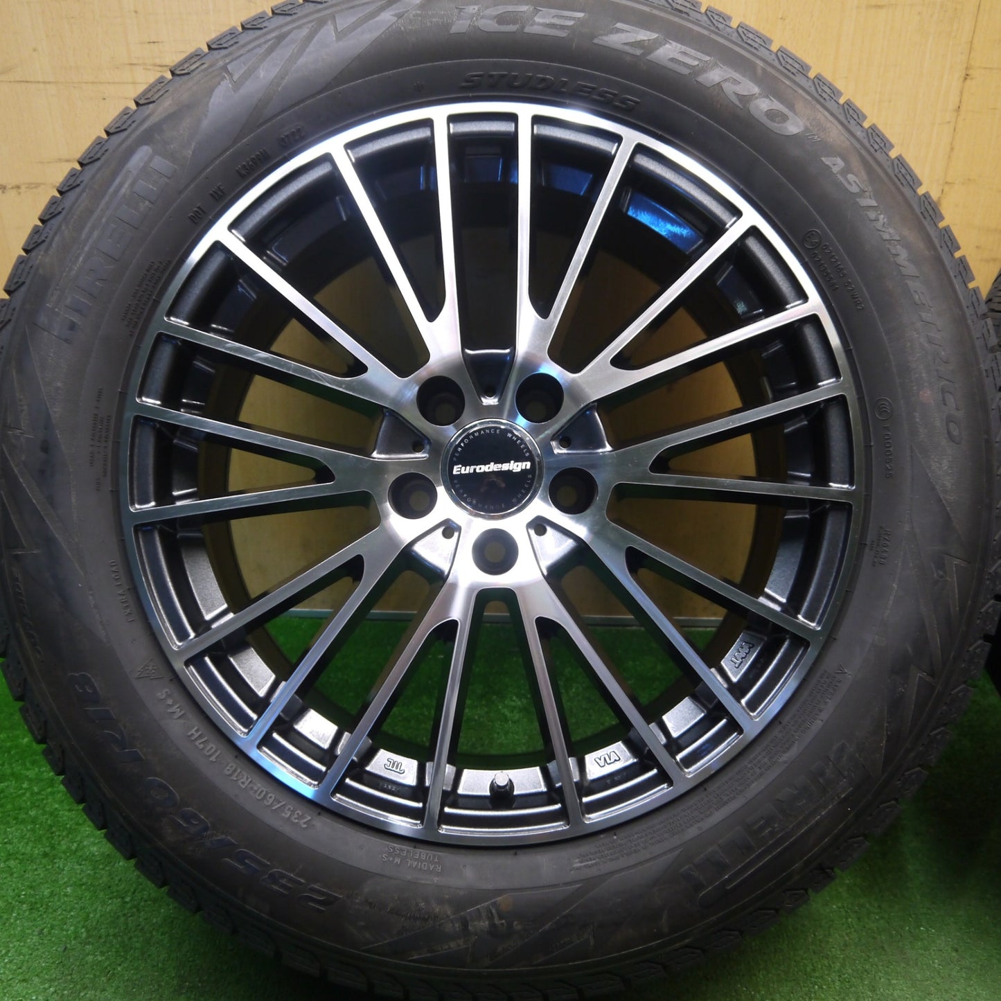 バリ溝！22年！キレイ！9.5分以上★アウディ Q5 等 Eurodesign CALWER 235/60R18 スタッドレス ピレリ アイスゼロ アシンメトリコ ユーロデザイン カルヴァー 18インチ PCD112/5H★6021703Hス