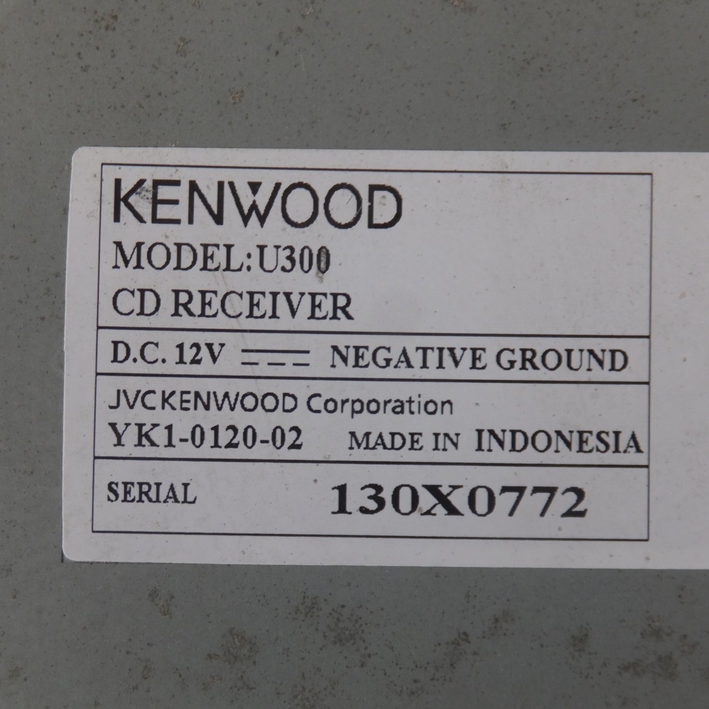 [送料無料] ジャンク★ケンウッド KENWOOD カーオーディオ 1DINコンポ CDレシーバー U300[44]★