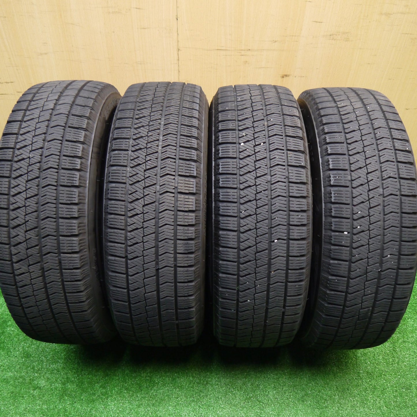 バリ溝！23年！9分★スタッドレス 195/65R15 ブリヂストン ブリザック VRX2 evance HA1 エヴァンス 15インチ PCD114.3/5H★5101408Hス