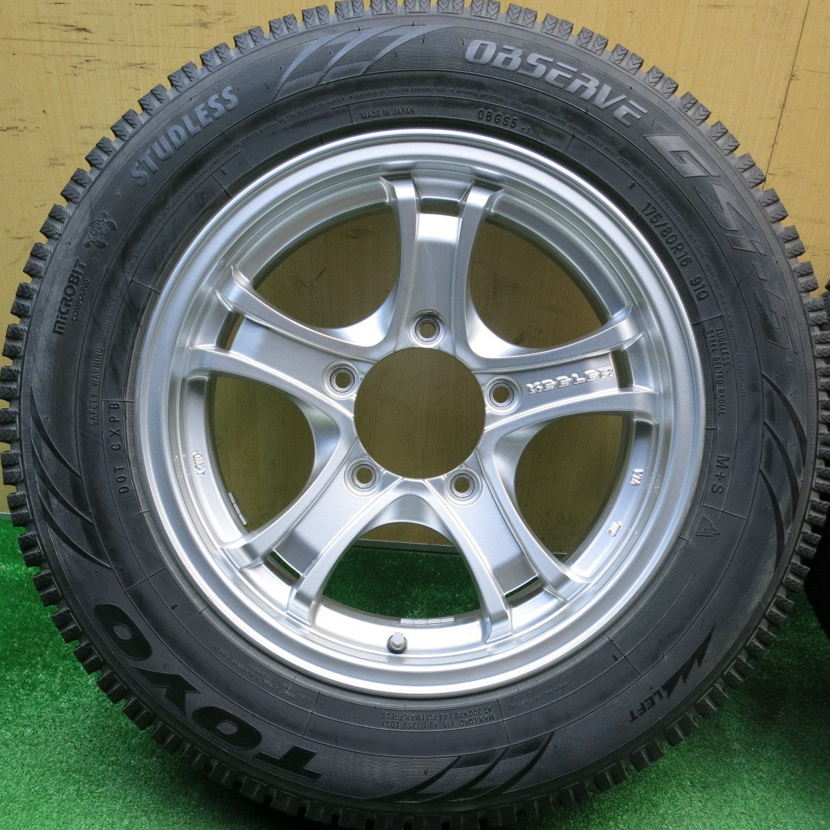 バリ溝！キレイ！9分★KEELER FORCE 175/80R16 スタッドレス トーヨー オブザーブ GSi-5 キーラー フォース 16インチ PCD139.7/5H★5120606HAス