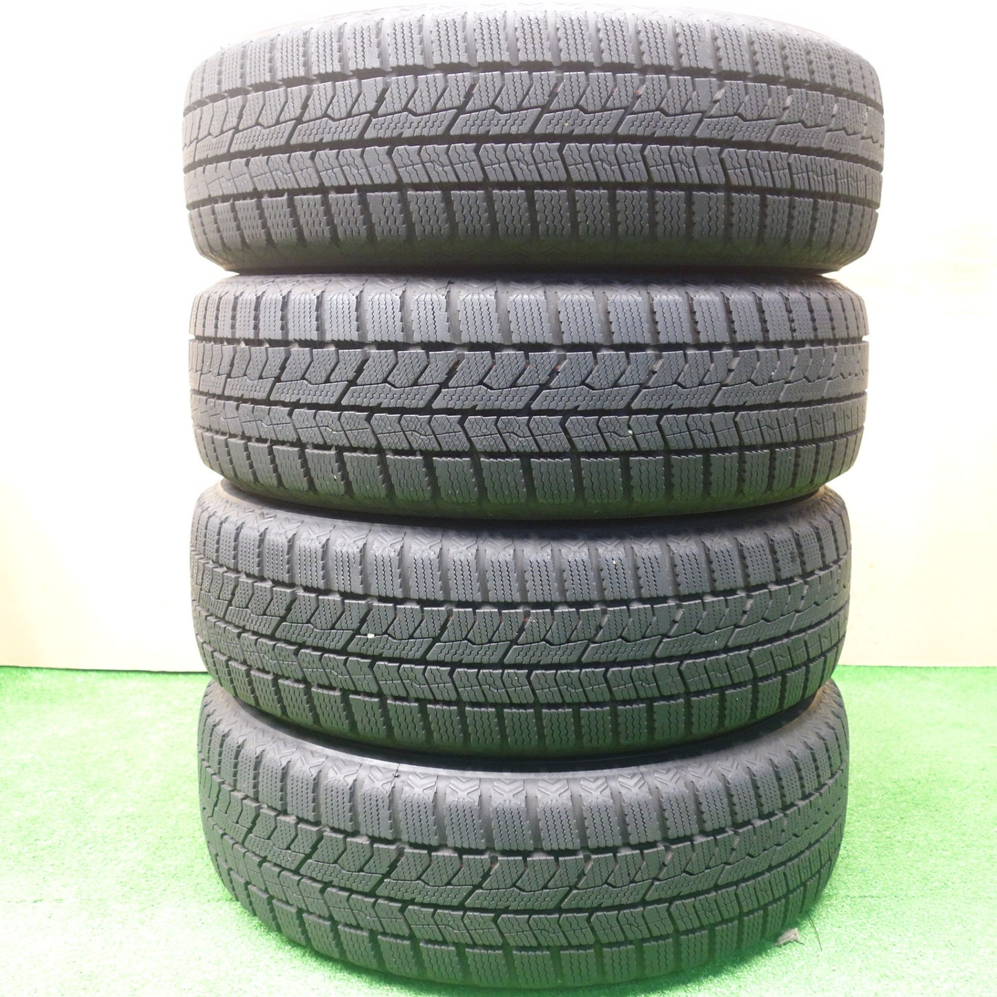 バリ溝！23年！9.5分以上★スタッドレス 165/65R14 トーヨー オブザーブ GIZ2 DILETTO ディレット 14インチ PCD100/4H★5122102KTス