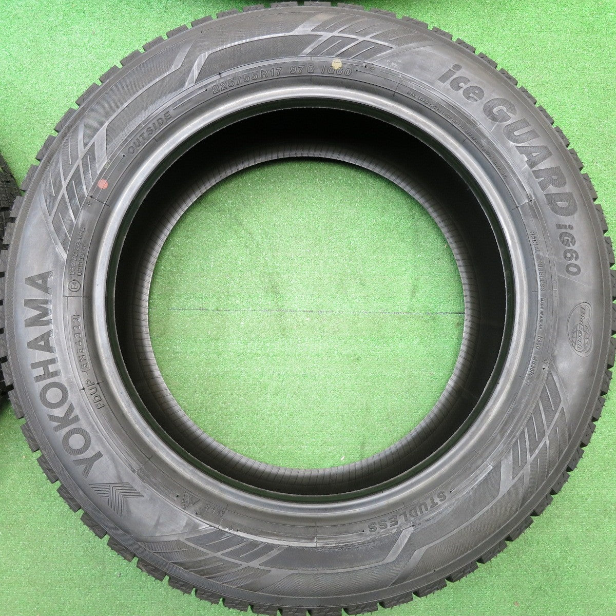 未使用！22年★スタッドレス 225/55R17 ヨコハマ アイスガード iG60 タイヤ 17インチ XV アルファード アウトランダー アテンザ 等★5123104HAスタ