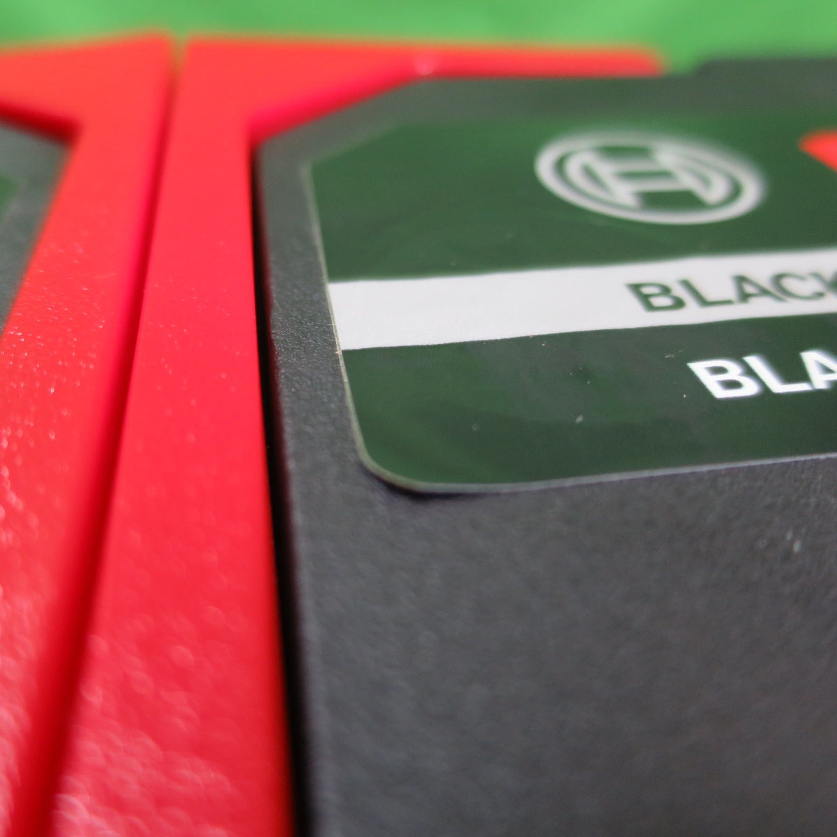 未使用！25年製☆BOSCH ボッシュ 自動車 用 バッテリー BLACK-AGM BLA-80-L4 アイドリング ストップ 車 対応 ブラック AGM メンテナンス☆