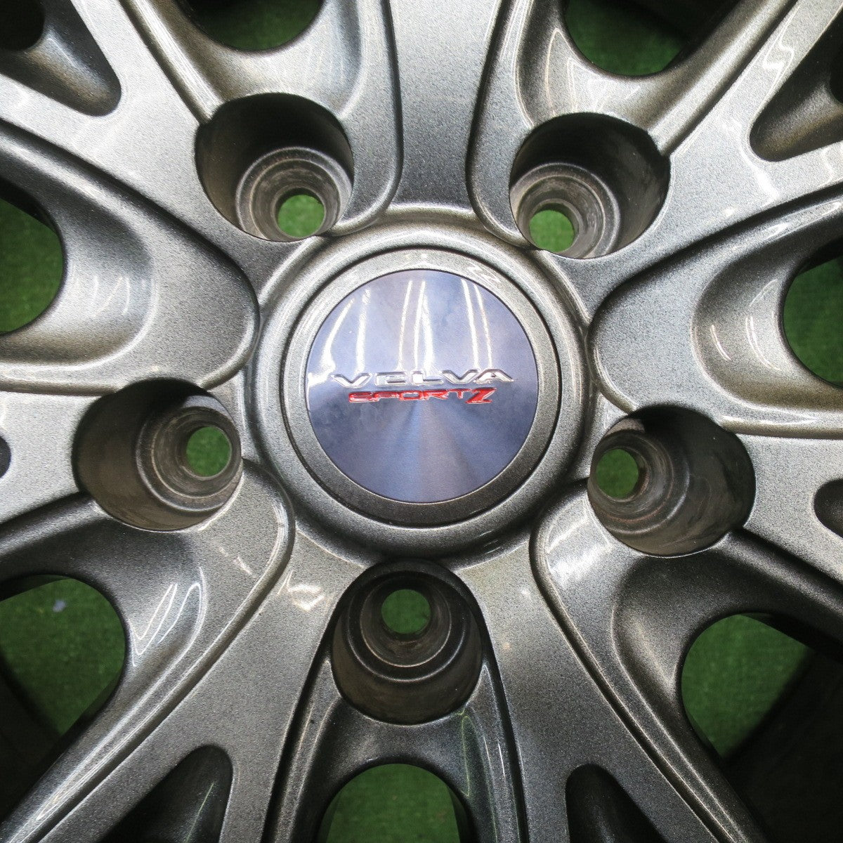バリ溝！キレイ！9.5分★スタッドレス 215/60R17 ダンロップ ウインターマックス WM01 VELVA SPORTZ ヴェルヴァ 17インチ PCD114.3/5H★5121806NJス
