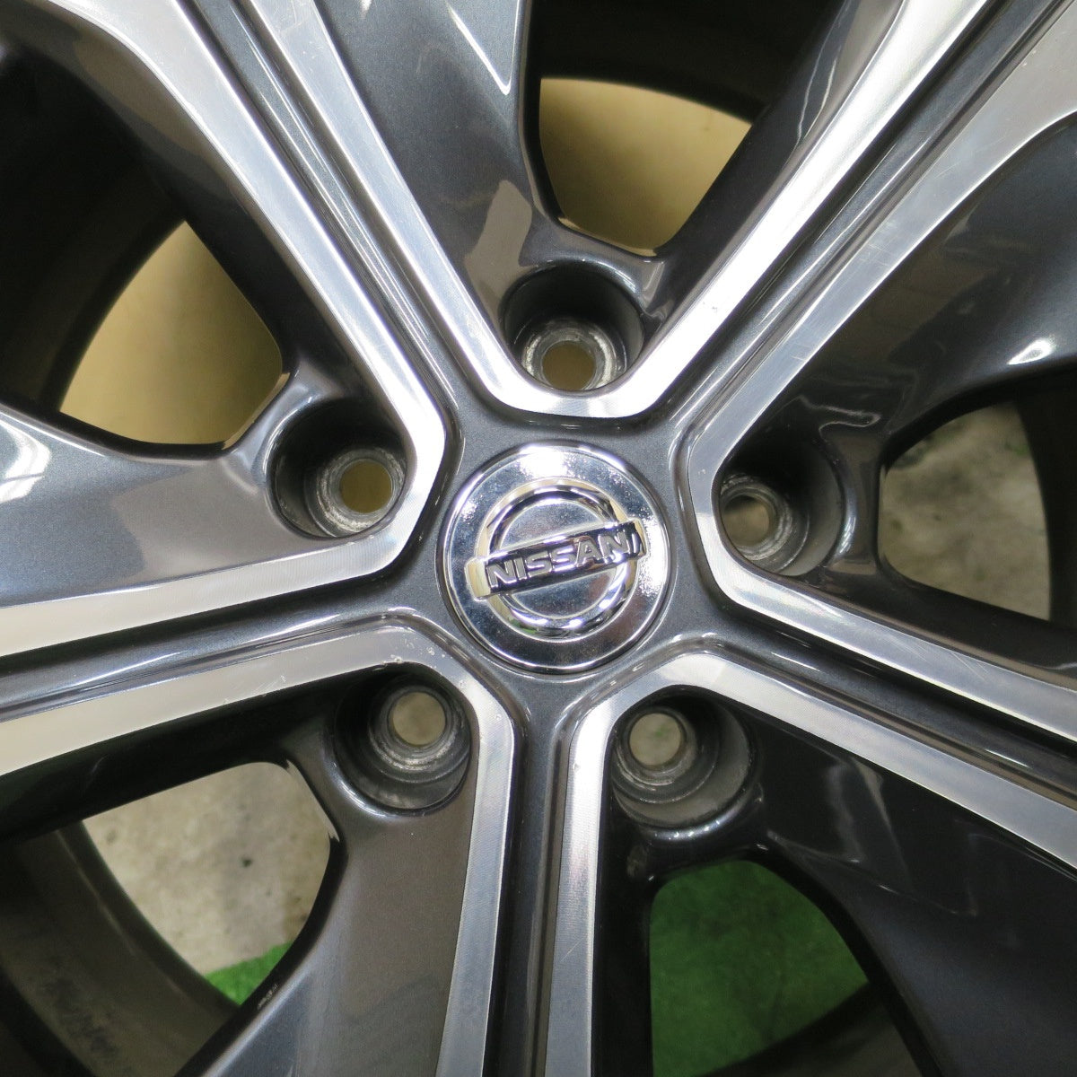 4本価格★日産 ZE1 リーフ キックス 等 純正 ホイール 17インチ 17×6.5J PCD114.3/5H★6050804NGホ