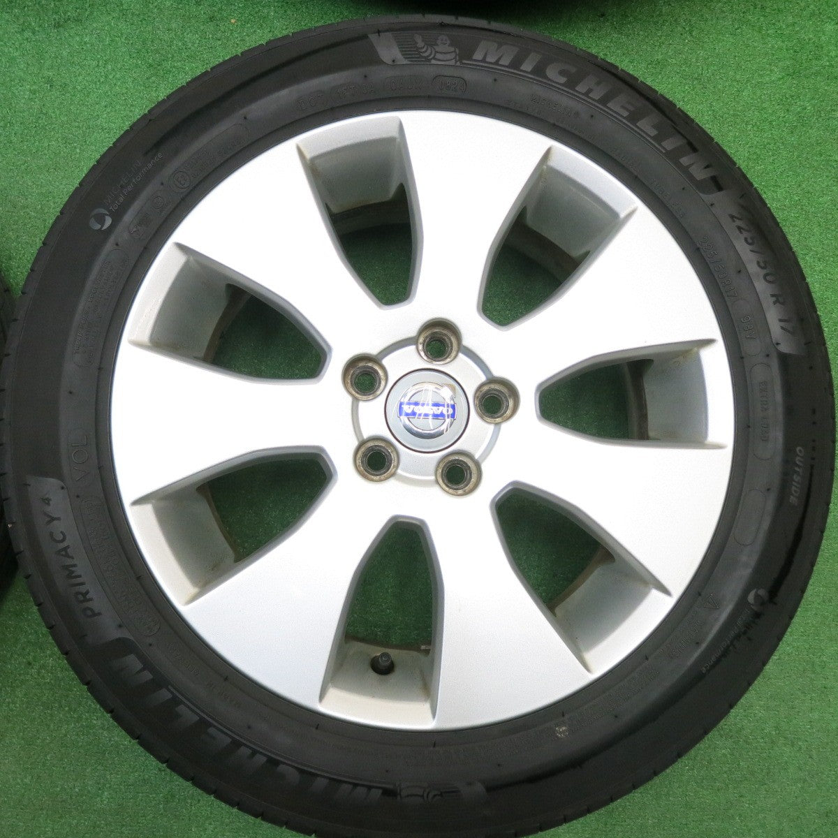 バリ溝！24年！9分★ボルボ V70 純正 225/50R17 ミシュラン プライマシー4 VOL 17インチ PCD108/5H★5111310HAノ