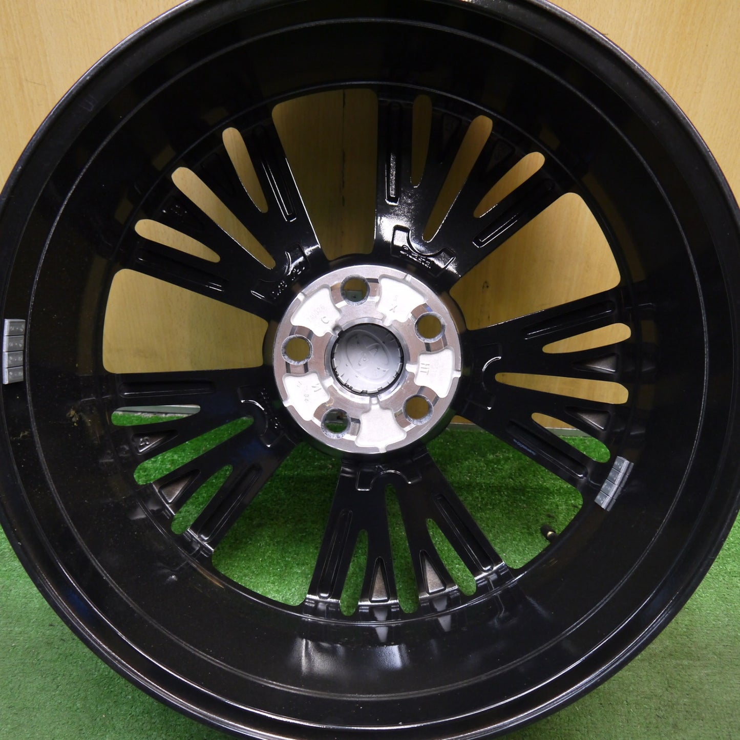 新車外し！1本★トヨタ 60系 プリウス 純正 ホイール 19インチ 19×6.5J PCD114.3/5H★5081215Hホ