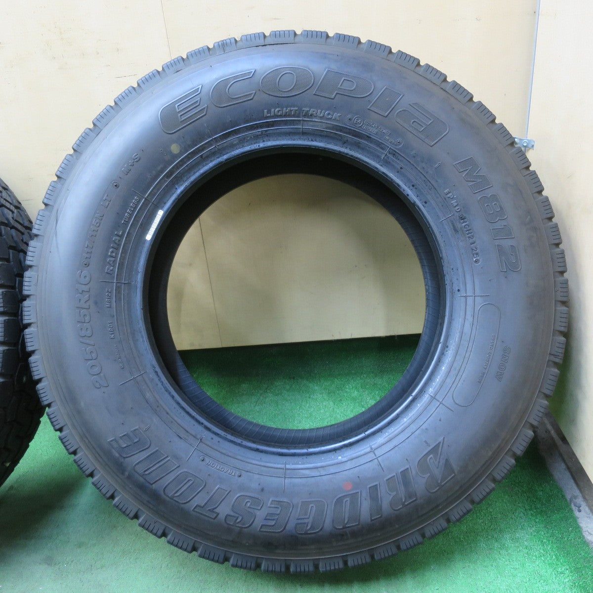 ほぼ未使用！25年！6本★トラック タイヤ 205/85R16 117/115N ブリヂストン エコピア M812 16インチ ミックス オールシーズン★6010917イスタ