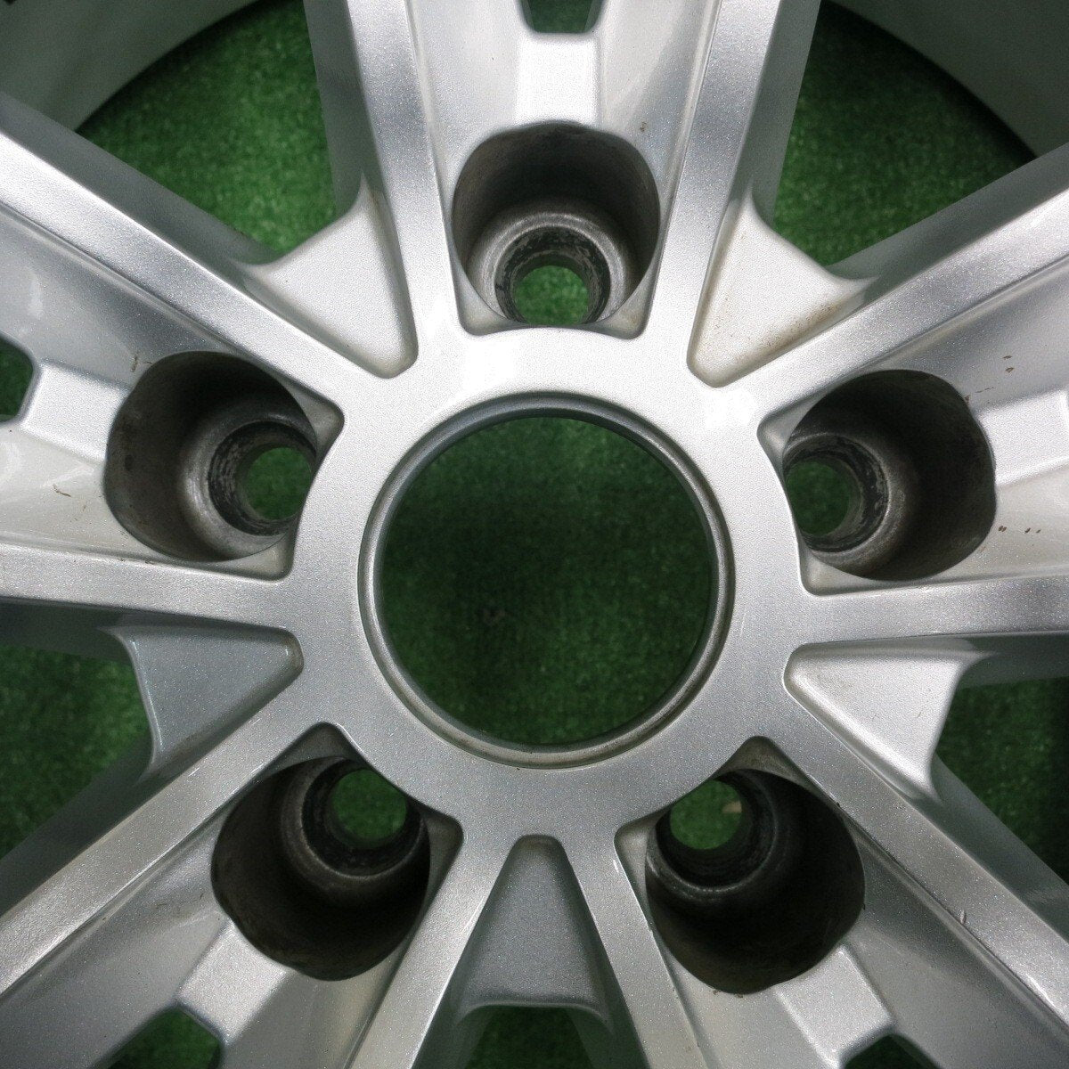 キレイ★BMW 等 AGA welt 225/60R18 スタッドレス ブリヂストン ブリザック RFT 18インチ ヴェルト PCD112/5H★4112602TNス