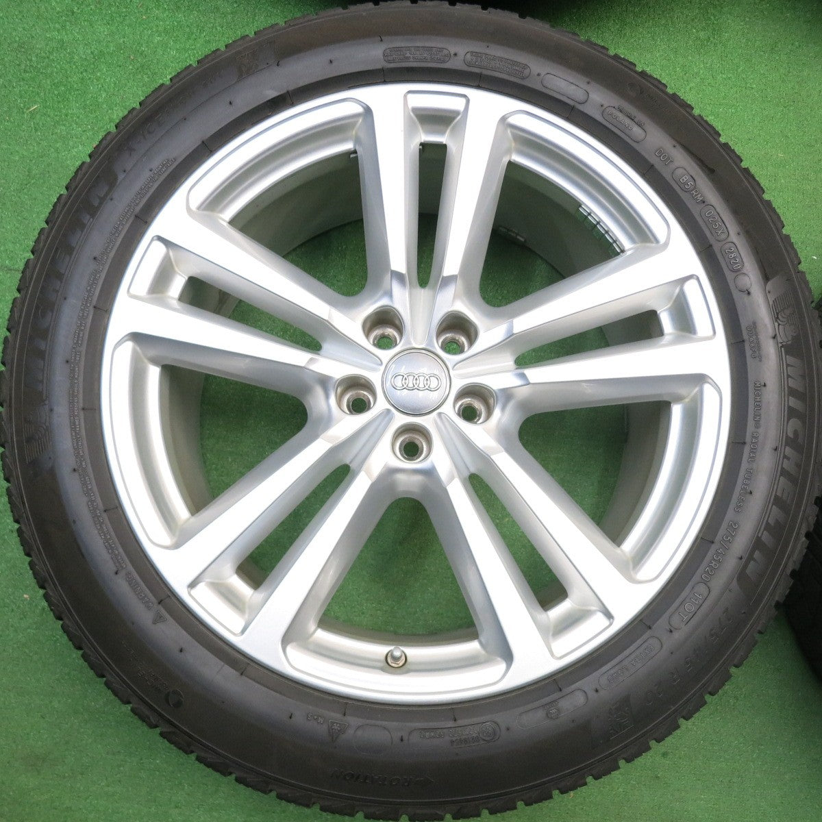 バリ溝！キレイ！8.5分★アウディ Q7 純正 275/45R20 スタッドレス ミシュラン X-ICE SNOW SUV 20インチ PCD112/5H★5122111HAス