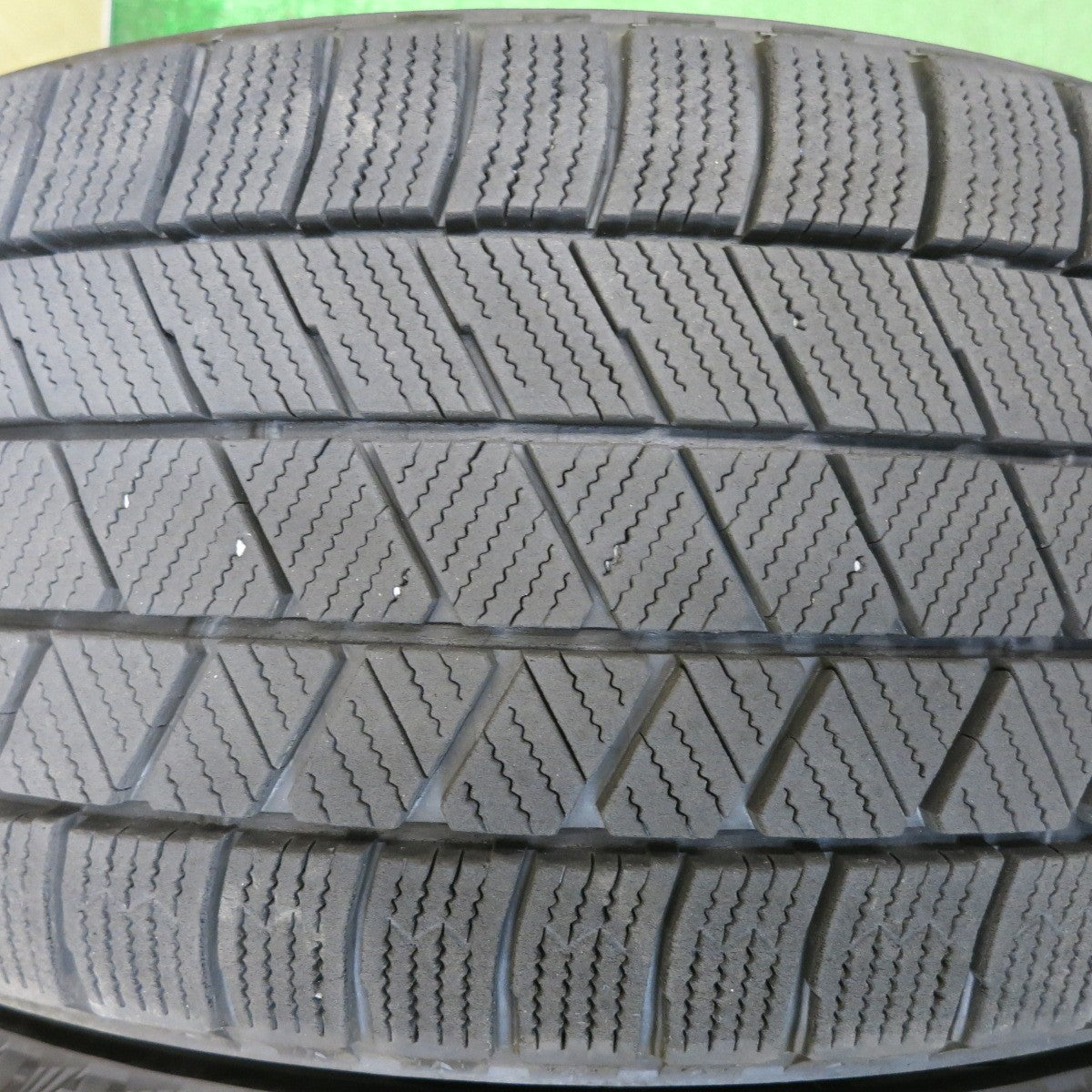 バリ溝！9.5分◎スバル インプレッサ スポーツ 純正 225/40R18 スタッドレス ブリヂストン ブリザック VRX3 18インチ PCD100/5H◎6071903HAス