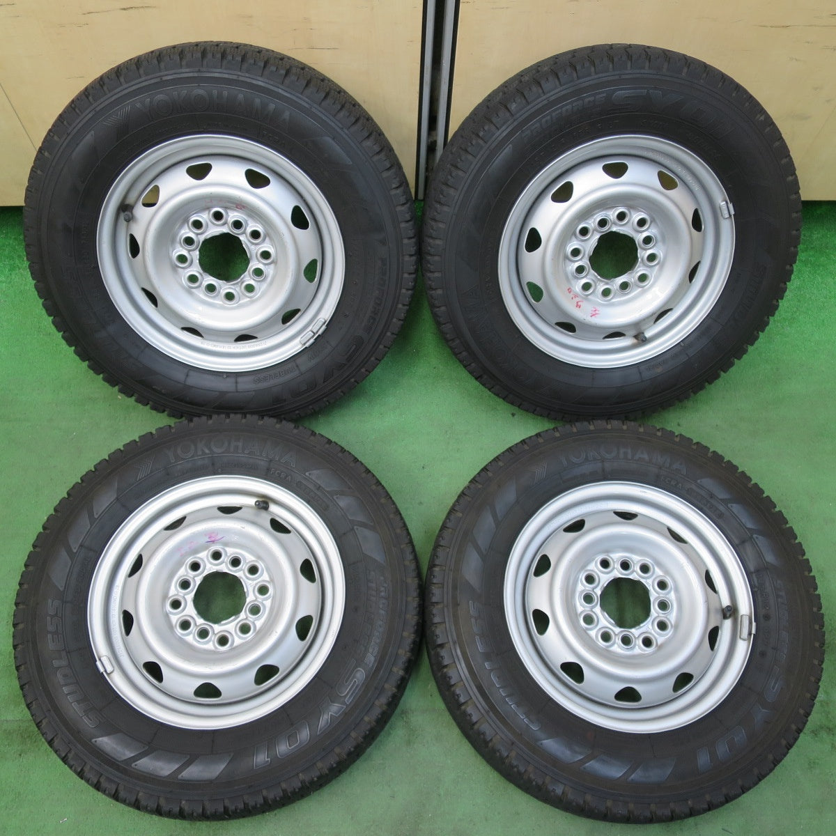 バリ溝！9分★スタッドレス 145R12 6PR ヨコハマ SY01 SY01V スチール ホイール 12インチ PCD100 110 114.3/4H マルチ★5042907イス