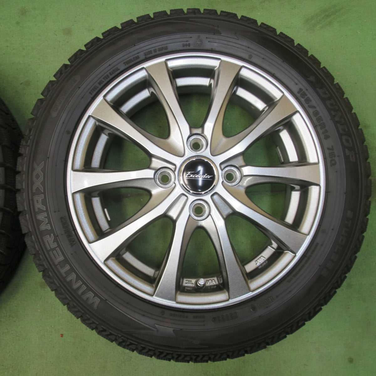 バリ溝！23年！キレイ！ほぼ10分★スタッドレス 155/65R14 ダンロップ ウインターマックス WM02 Exceeder エクシーダー 14インチ PCD100/4H★6031103イス