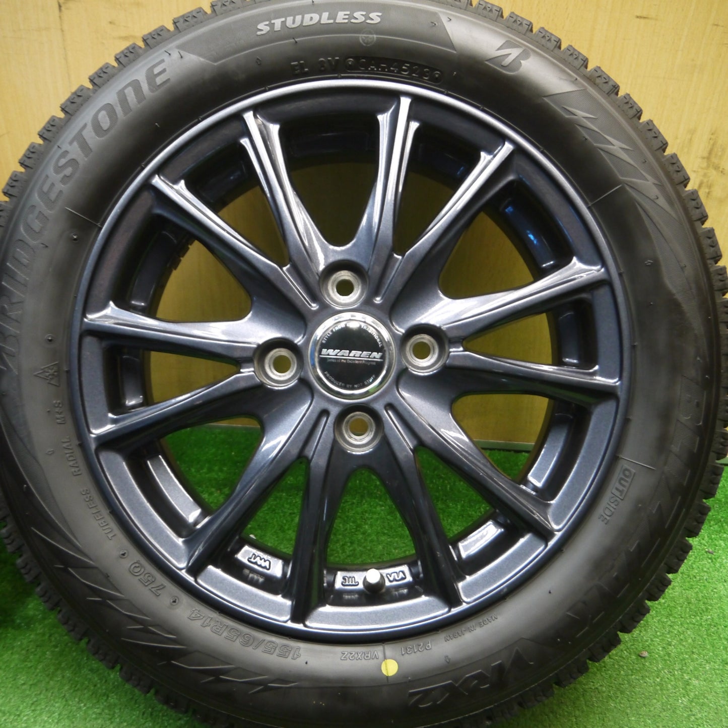 [送料無料] バリ溝！23年！キレイ！9.5分★スタッドレス 155/65R14 ブリヂストン ブリザック VRX2 WAREN ヴァーレン 14インチ PCD100/4H★5010802Hス