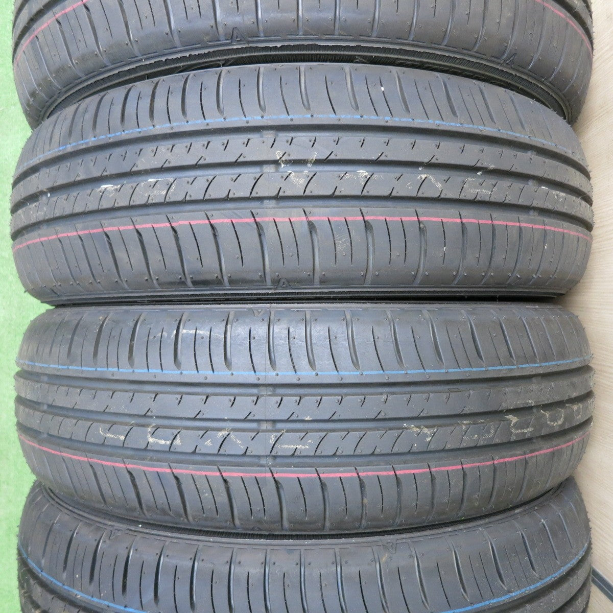 [送料無料] 新車外し！24年★165/60R15 ダンロップ エナセーブ EC300+ タイヤ 15インチ ハスラー N-BOX タント ムーヴ スペーシア デリカミニ等★4122904NJノタ