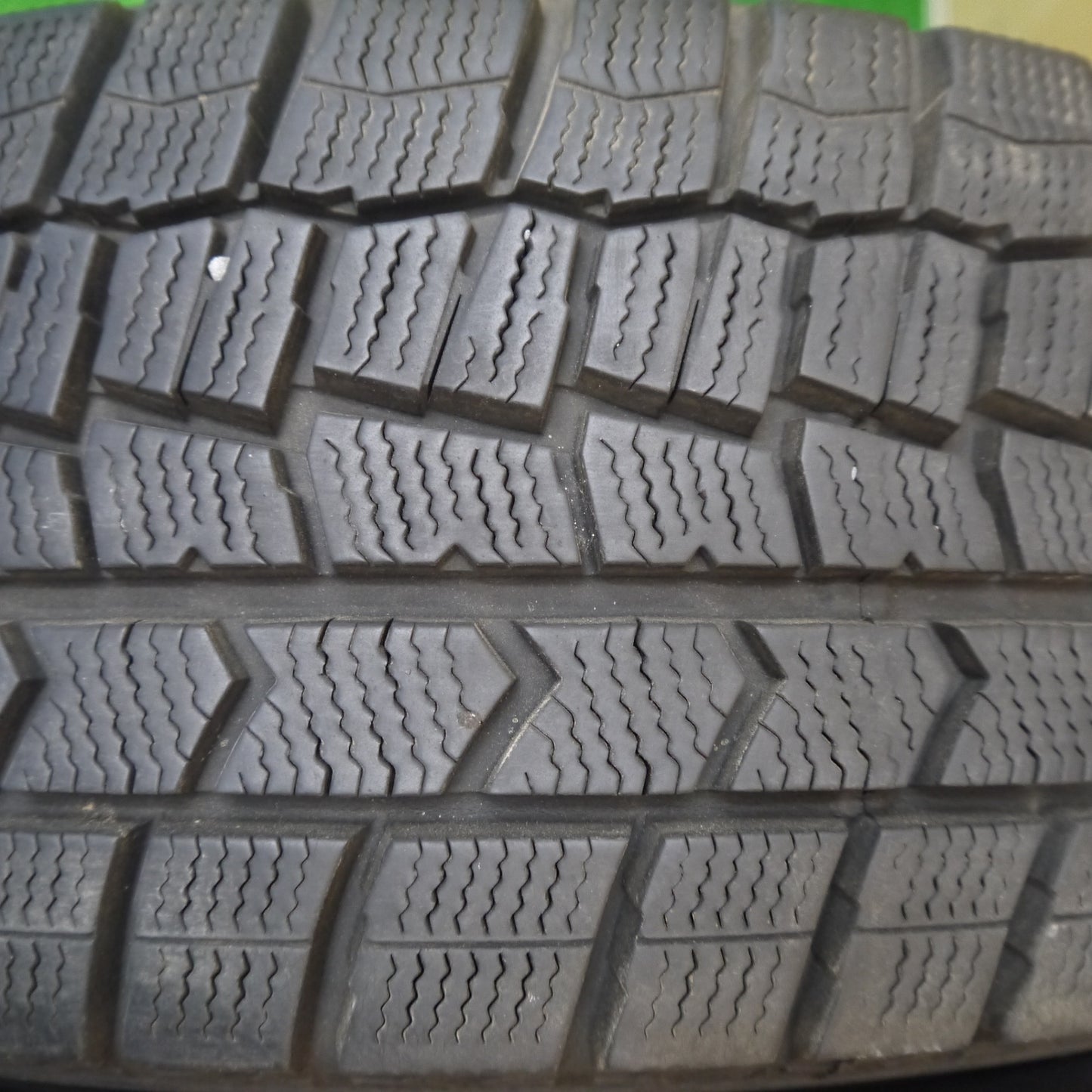 バリ溝！22年！9.5分★スタッドレス 195/60R16 ダンロップ ウインターマックス WM02 タイヤ 16インチ セレナ エクスファイア ノア ヴォクシー 等★5101001Hスタ