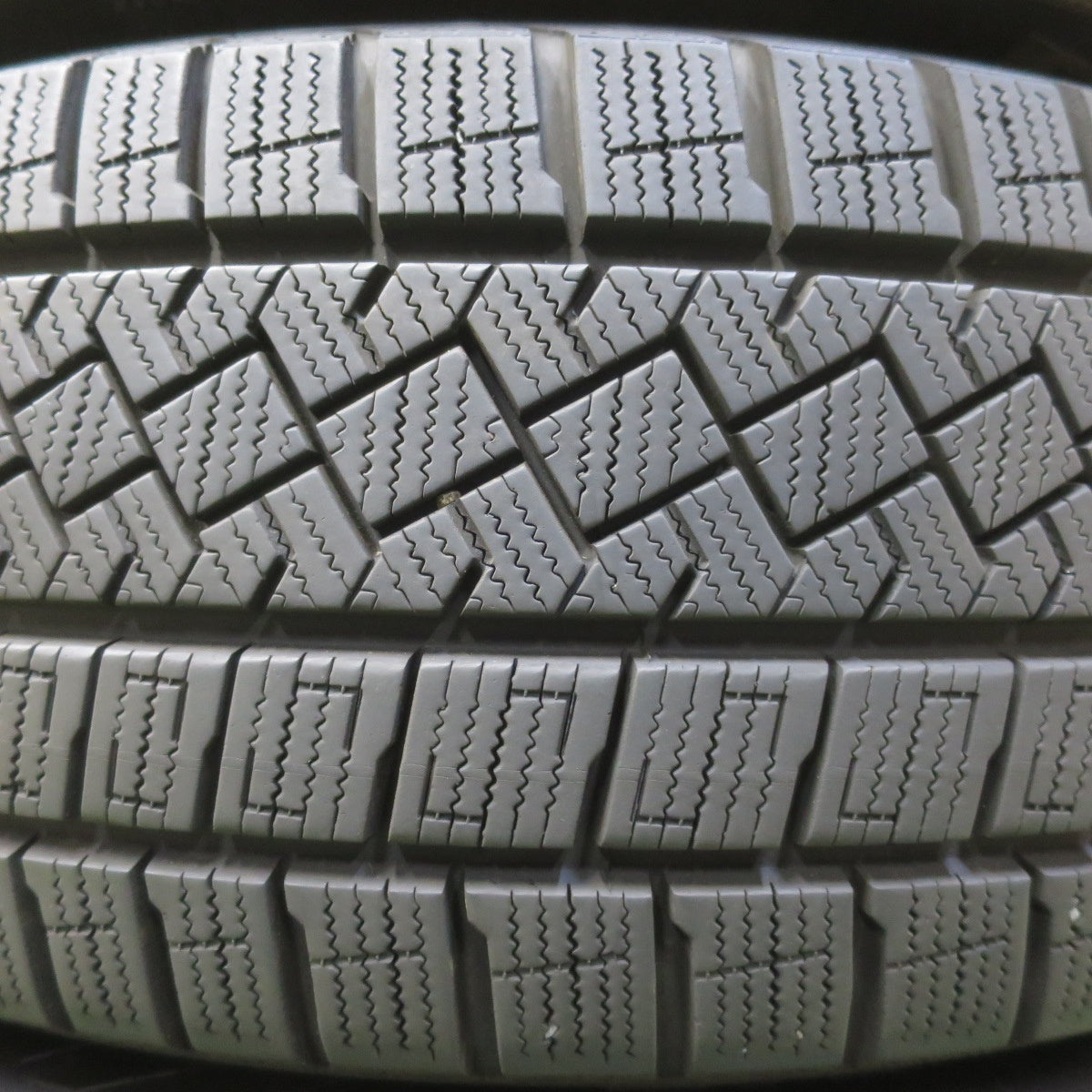 バリ溝！24年！9分◎レガシィ 等 205/60R16 スタッドレス ピレリ アイスゼロ アシンメトリコ BRANDLE-LINE ブランドルライン 16インチ PCD100/5H◎6080602イス