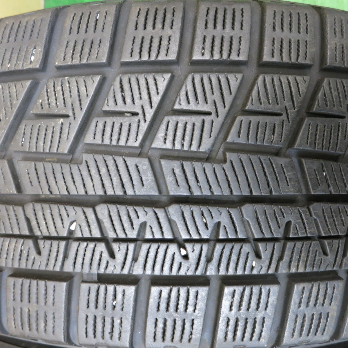 バリ溝！キレイ！9分★スタッドレス 205/60R16 ヨコハマ アイスガード iG60 SIBILLA NEXT C5 シビラ 16インチ PCD114.3/5H★5062903HAス